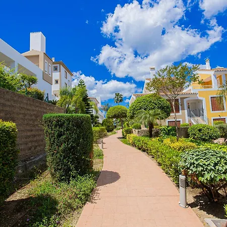 Cortijo Del Mar アパート